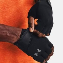 Guante UA Negro 1369826 001