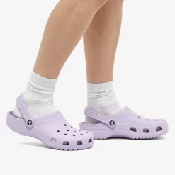 Croc Classic Lila C100015BN